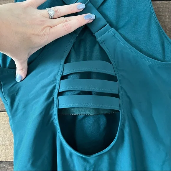 Eddie Bauer Women's One Piece High Neck Swimsuit Bathing Suit in Green - Picture 6 of 8